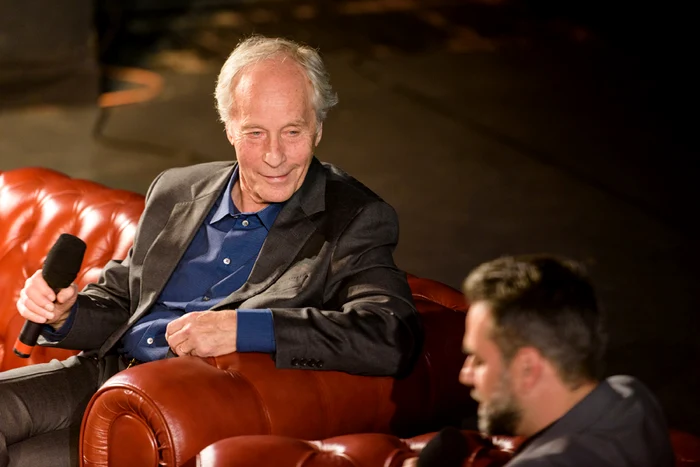 „Lumea nu are nevoie de multe cărți, ci doar de cîteva cărți bune“ – interviu cu Richard FORD jpeg