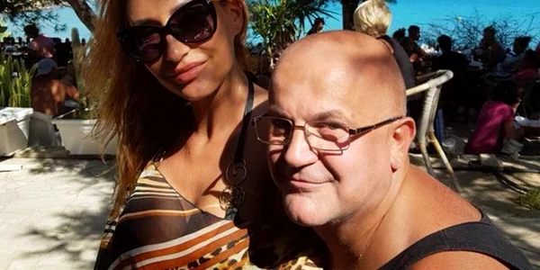 Axinte de la „Vacanţa Mare“ şi soţia lui