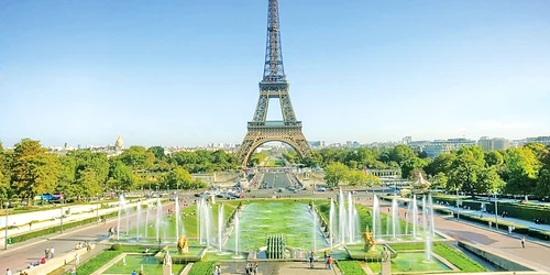 22 23 foto9 85 40 paris franta turnul eiffel shutterstock 37705516 jpeg
