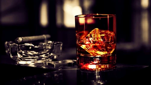 cigar and scotch 12 905x509 jpg jpeg