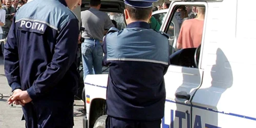 Poliţiştii i-au prins pe "înfometaţi"