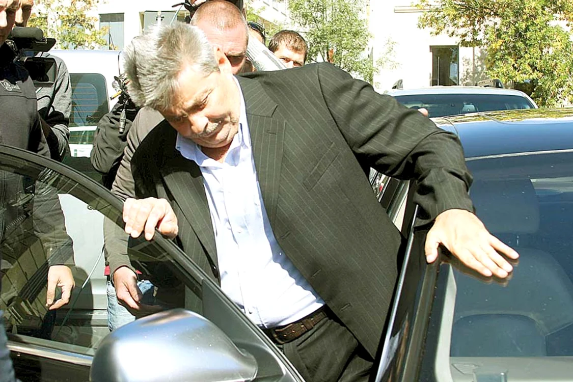 23 ianuarie 2014: Vîntu a apărut  ieri la audieri  tuns “periuţă” (Fotografii: mediafx)