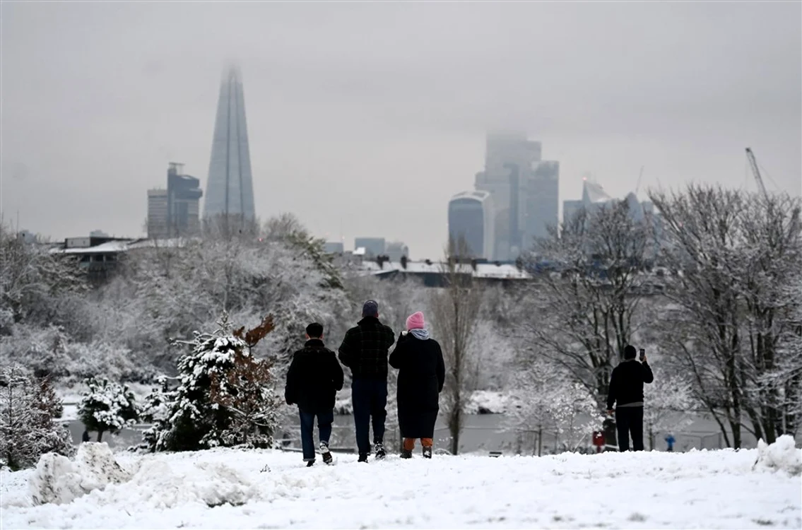 Parc londonez acoperit de zăpadă FOTO EPA EFE