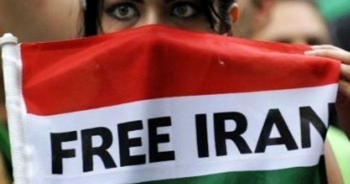 O jurnalistă, reţinută de Teheran, fiind acuzată de propagandă împotriva regimului