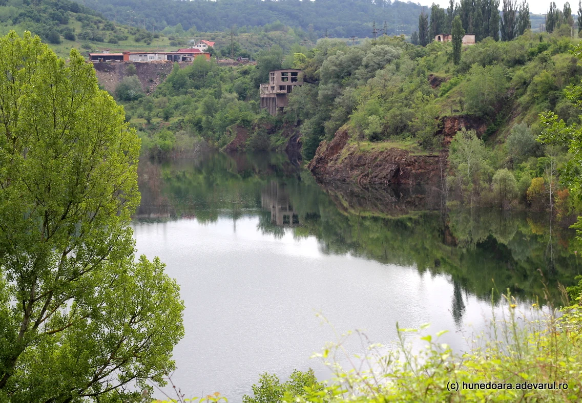 Lacul Teliucului Foto Daniel Guță (41) JPG