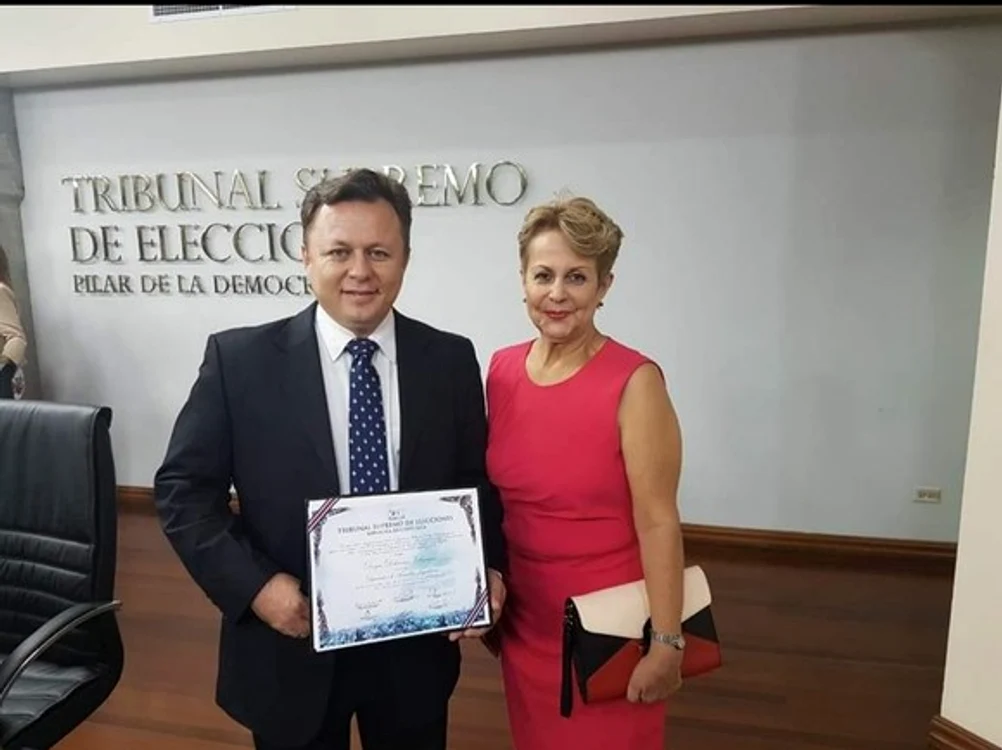 
    A pregătit sarmale cu varză  murată, ca în România  