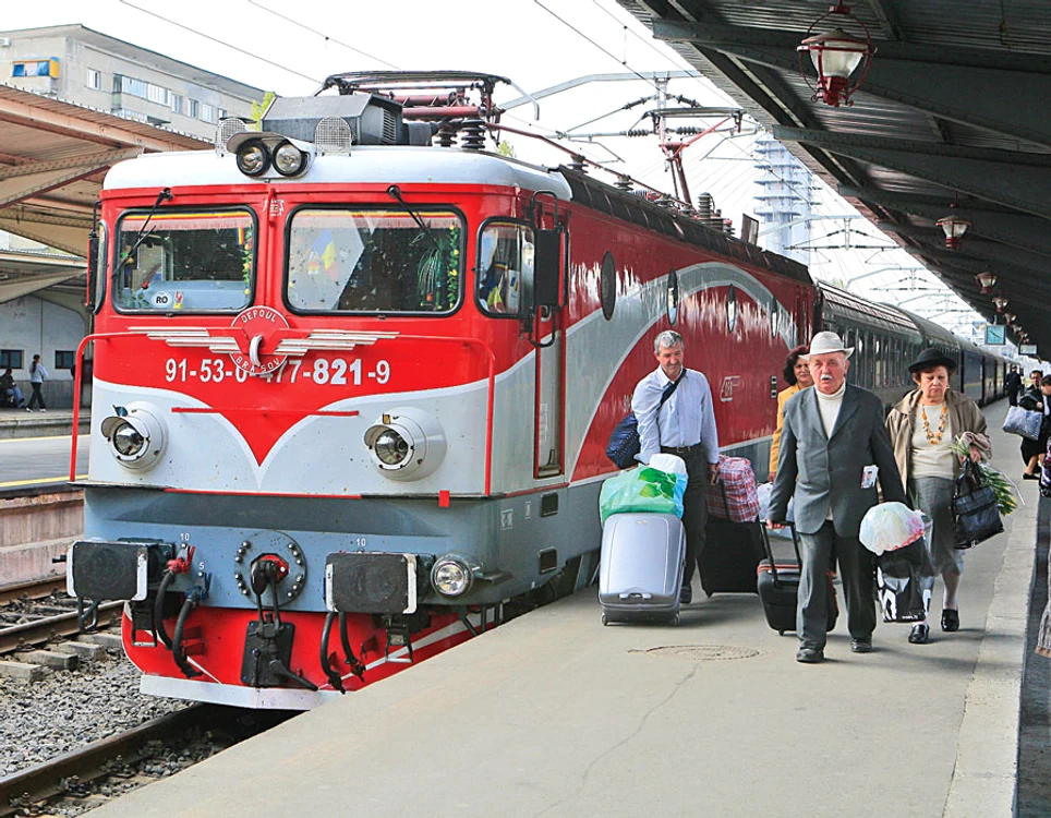 
    CFR Călători a schimbat denumirea unor  trenuri (Foto: Dan Bistriţeanu)  