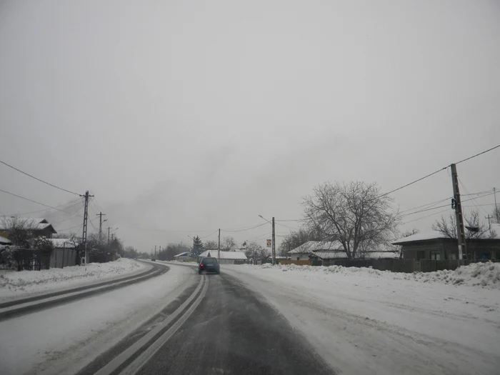 Ceaţa îngreunează traficul pe DN 1B. FOTO: arhivă Adevărul Ploieşti