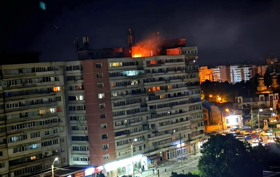 MApN: Toată încărcătura dronei rusești care a lovit blocul din Galați a explodat la impact