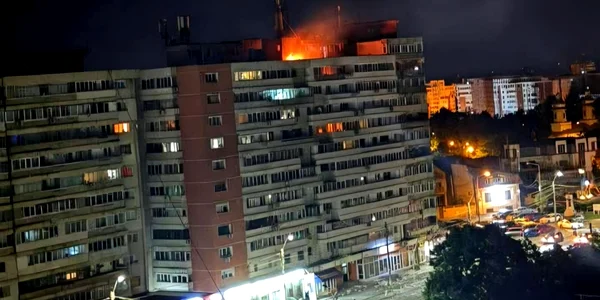 Drona căzuta pe un bloc din Galați jpeg