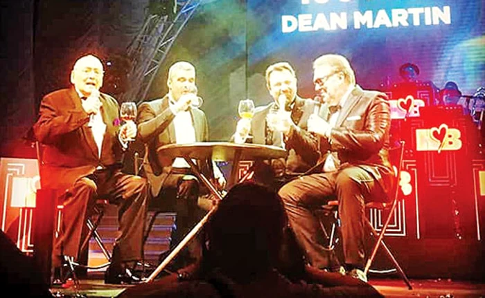 
    Horia Moculescu, Aurelian Temişan,  Horia Brenciu şi Gabriel Cotabiţă  