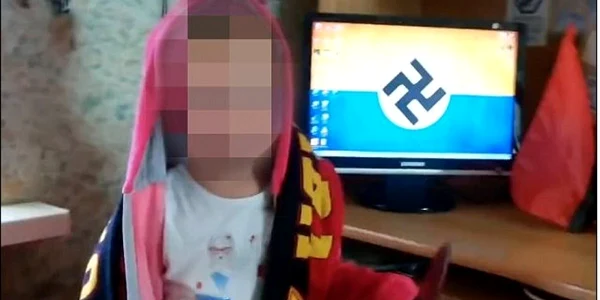 Fetiţă din Ucraina jură „să taie ruşi“ FOTO Captură Daily Mail