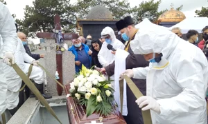 Înmormântare Nelu Ploieșteanu