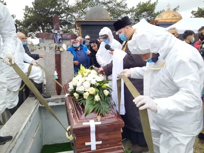 Nelu Ploieșteanu, înmormântat miercuri, 7 aprilie, după protocol Covid, cu sicriu sigilatfoto: BLITZ / CLICK!