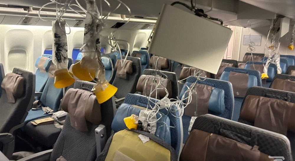 Imaginile groazei din avionul Londra-Singapore, în momentul incidentului. Cum apar turbulențele atât de grave FOTO