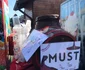 Mustul costă 5 lei paharul