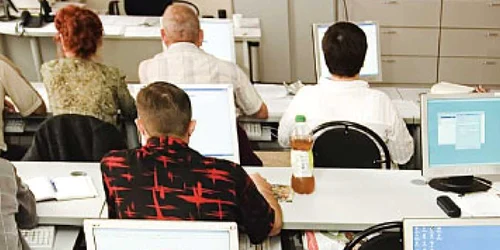 Susţine antreprenori cu bani europeni