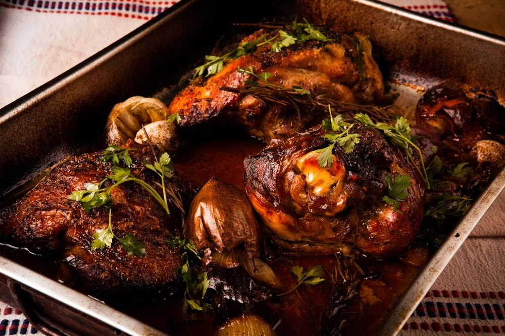 Cele mai bune condimente și ierburi aromatice pentru carnea de miel