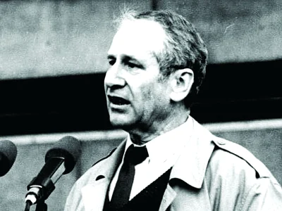 Markus Wolf, șeful spionajului est-german (© Bundesarchiv Bild 183-1989-1104-040)