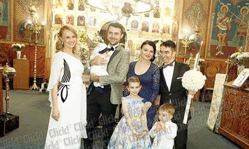 Familia Găinuşă, alături de finii Oana, Florin şi micuţul Maxim jpeg