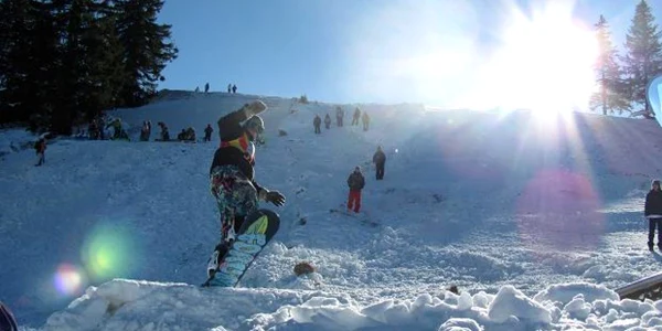Snowboard-erii s-au distrat de minune la Păltiniş