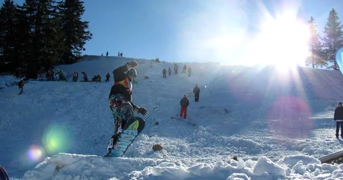 Snowboard-erii s-au distrat de minune la Păltiniş