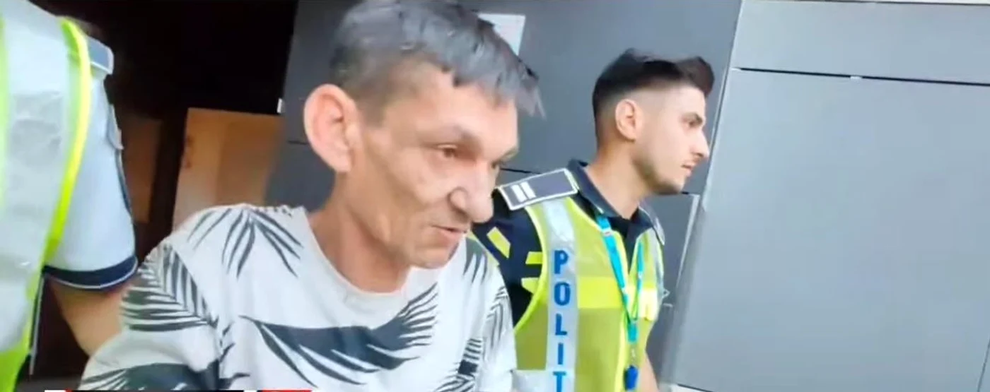 Bărbatul a furat o ambulanţă, să se plimbe. FOTO: captură video