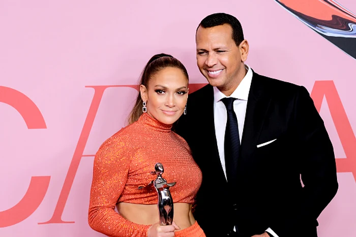 Jennifer Lopez, apariție spectaculoasă la brațul partenerului ei, Alex Rodriguez Foto Getty Images