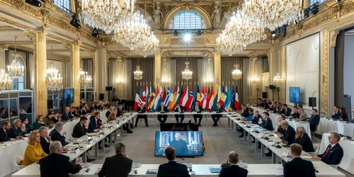 conferinta paris foto x macron jfif