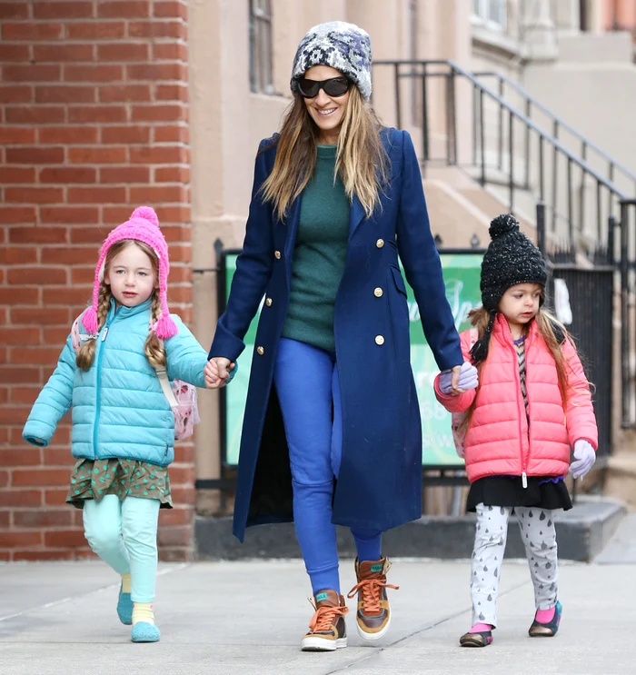Thabita şi Marion, fiicele lui Sarah Jessica Parker, sunt în pas cu moda de mici