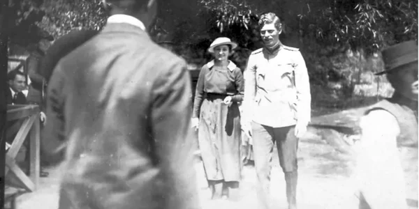 Carol, alături de Zizi Lambrino FOTO ARHIVELE NAȚIONALE ALE ROMÂNIEI png
