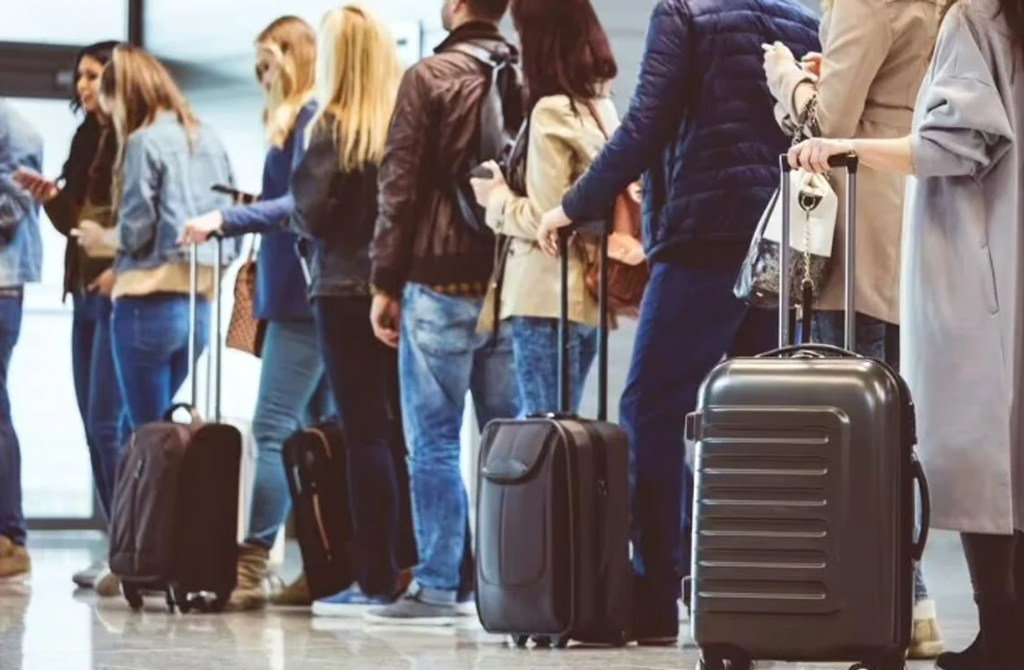 Pasageri în aeroport Foto: Getty images