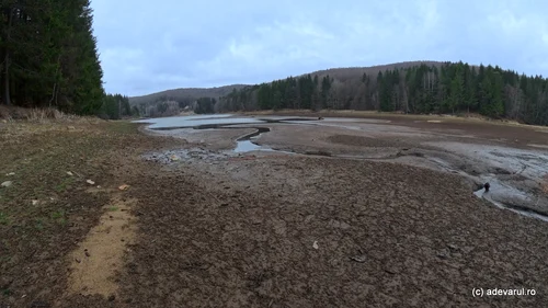 Lacul Trei Ape  Foto Daniel Guță ADEVĂRUL (7) jpg