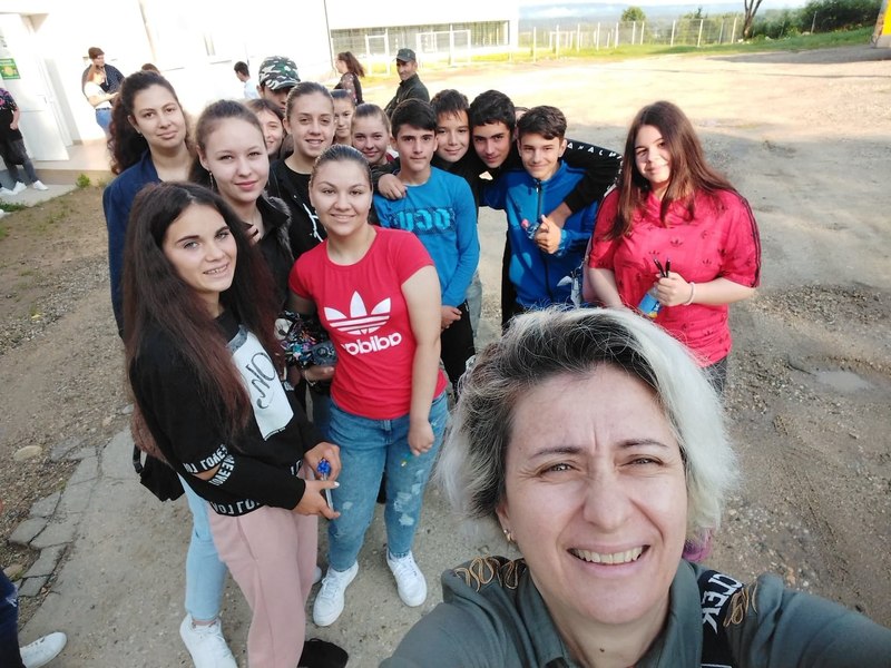 Profesoara de la sat cu elevi campioni la reciclare. Folosesc educația STEM pentru a construi „case bântuite” FOTO