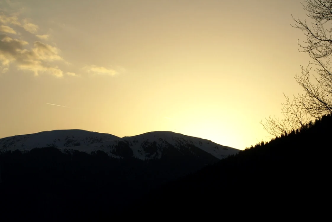Zăpezile acopere vârfurile Retezatului. FOTO: ADEVĂRUL.D.Guţă-
