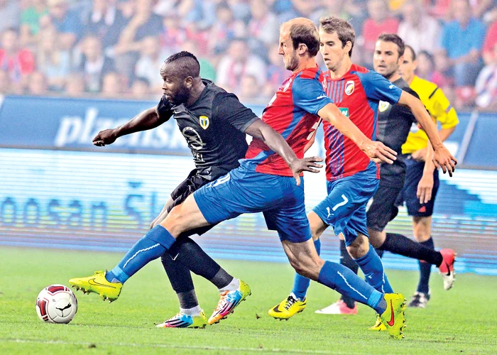 
    Toto Tamuz a marcat  un gol superb  contra cehilor de la  Viktoria PlzenFoto: Mediafax  