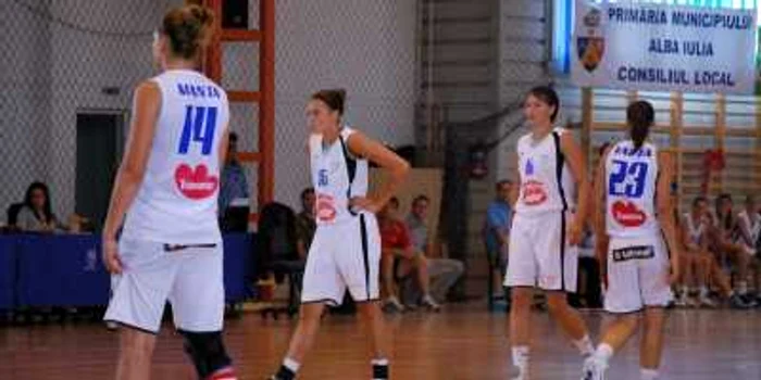 Echipa de baschet din Alba Iulia se vrea revelaţia campionatului feminin