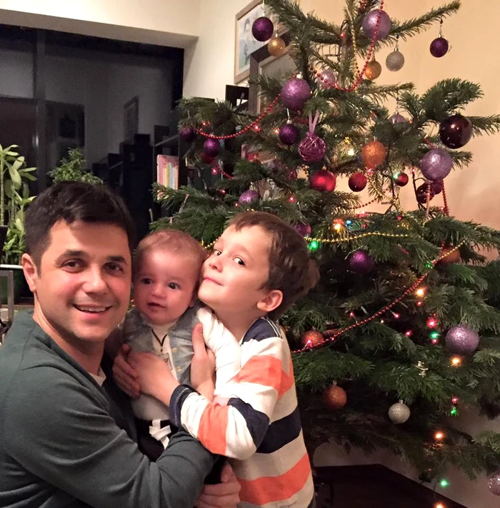Gabriel Coveşeanu are doi băieţi, de patru luni şi, respectiv, de şase ani şi jumătate