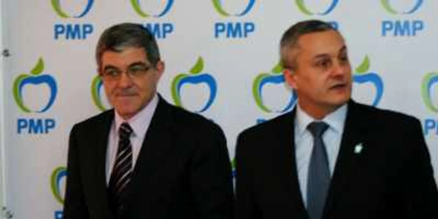 Nicu Tănase (dreapta) a preluat frâiele filialei PMP de la Costică Porumboiu