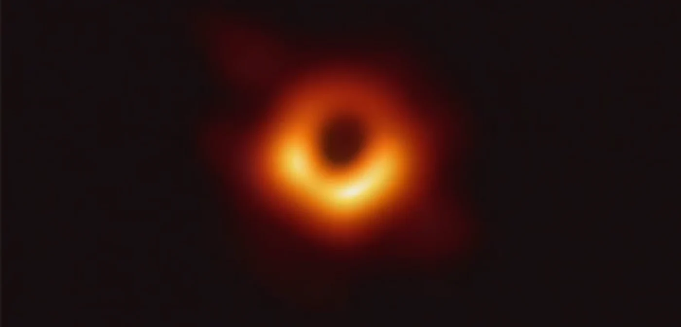 Prima fotografie a unei gauri negre Captura via YouTube