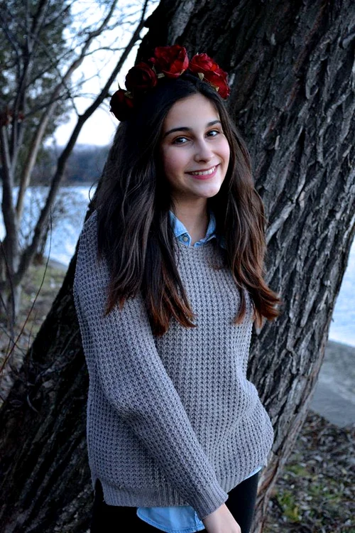 Ioana, alături de tată ei, Robert Turcescu, soţia acestuia, Oana Nuţu, şi fiica lor, Vera