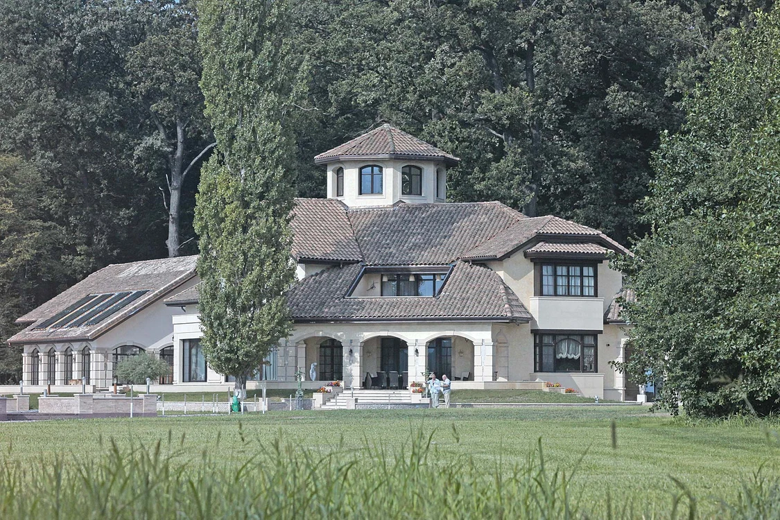 Vila de la Snagov este un palat în adevăratul sens al cuvântului
