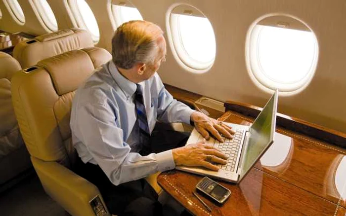 Din 2014, gadgeturile vor fi permise în avion fără întrerupere. FOTO FlightGlobal