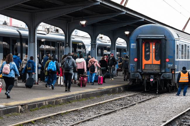 Cu cât se scumpesc biletele de tren de la 1 august. Anunţul oficial