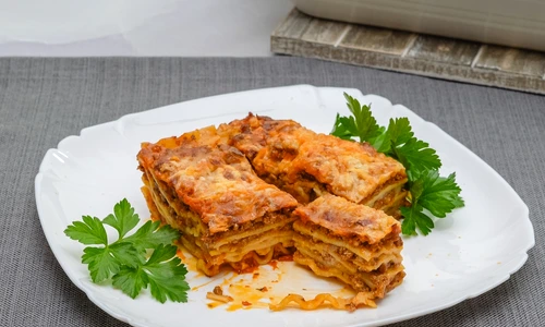 Lasagna  Sursa foto shutterstock 2175484813 jpg
