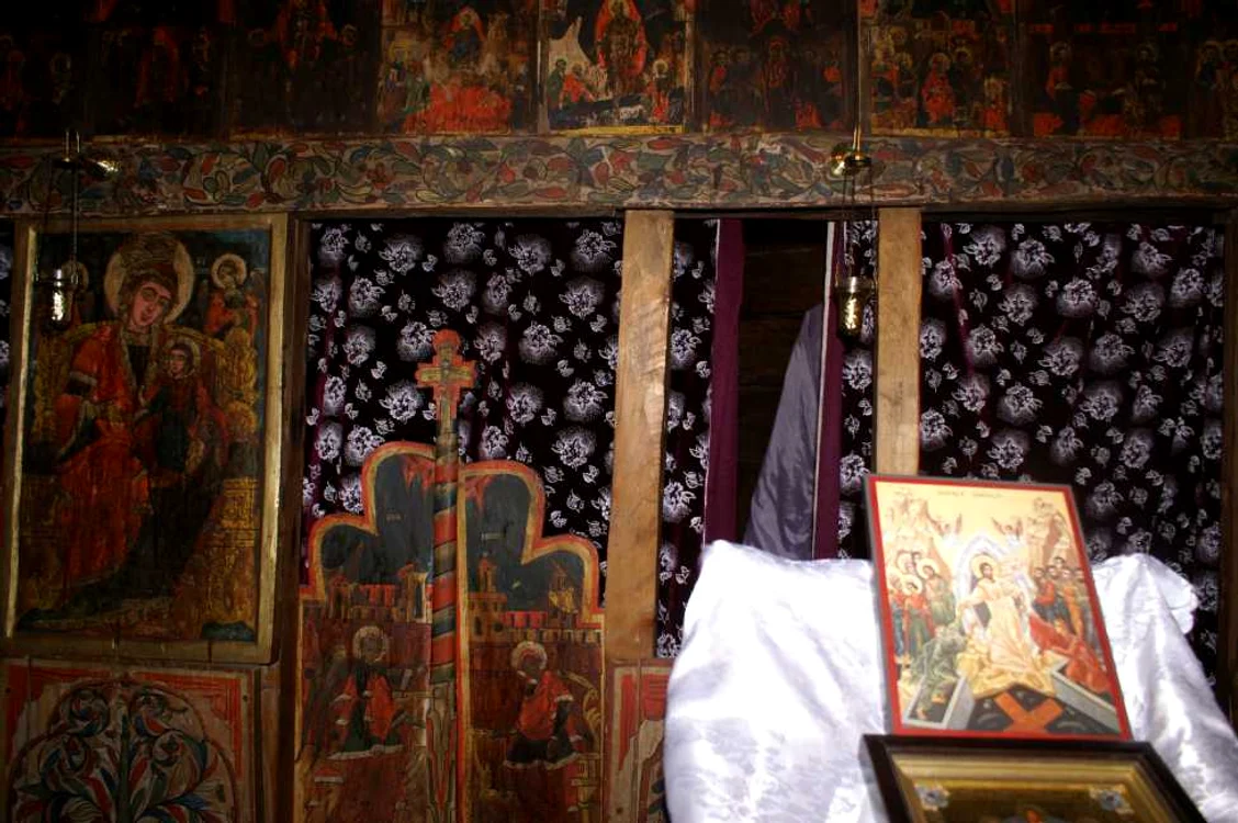 Icoanele au dispărut din lăcașurile de cult