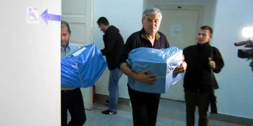 Perchezitii primarie