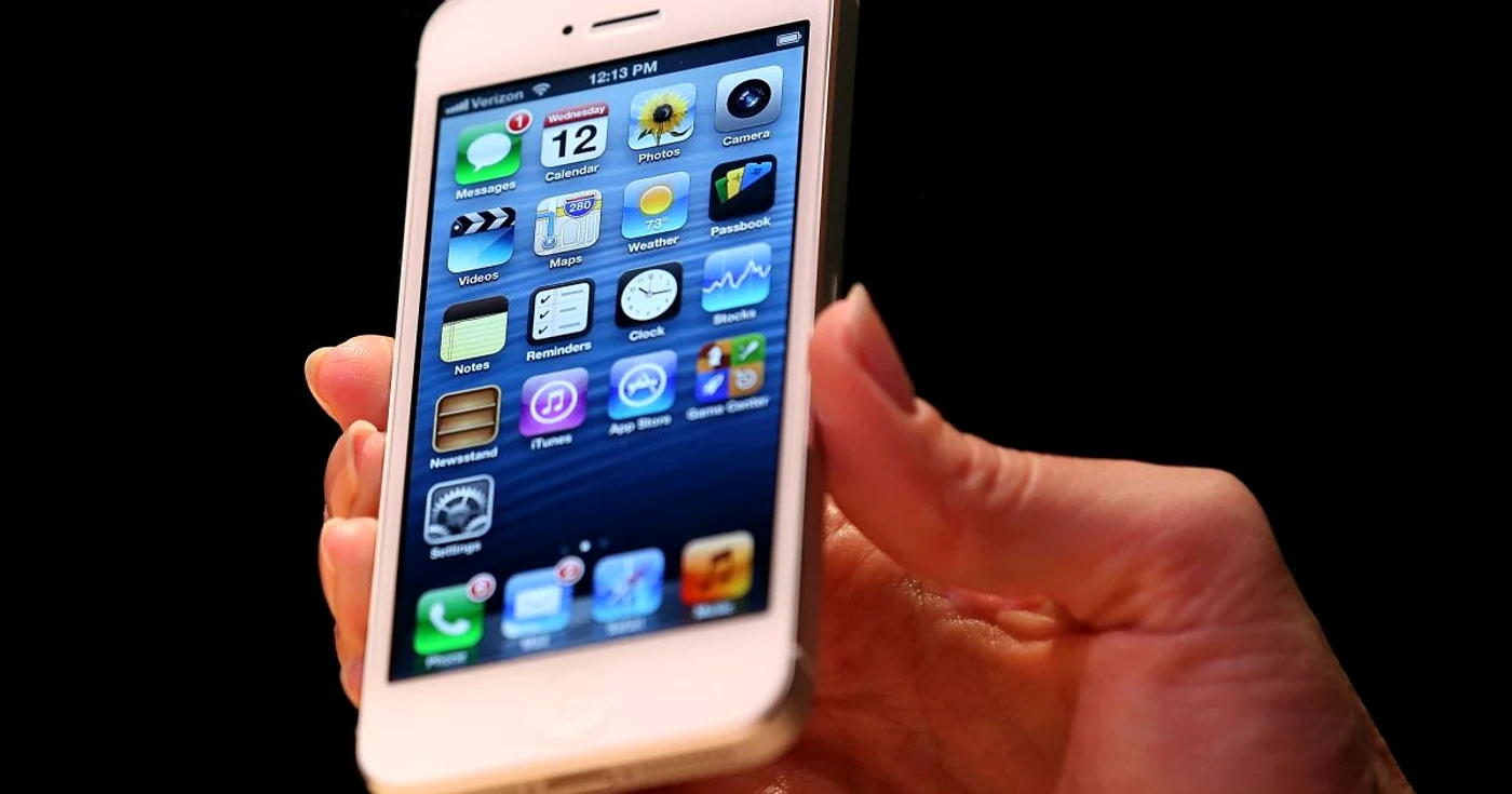 iPhone 5 a fost prezentat pe 12 septembrie. FOTO Reuters