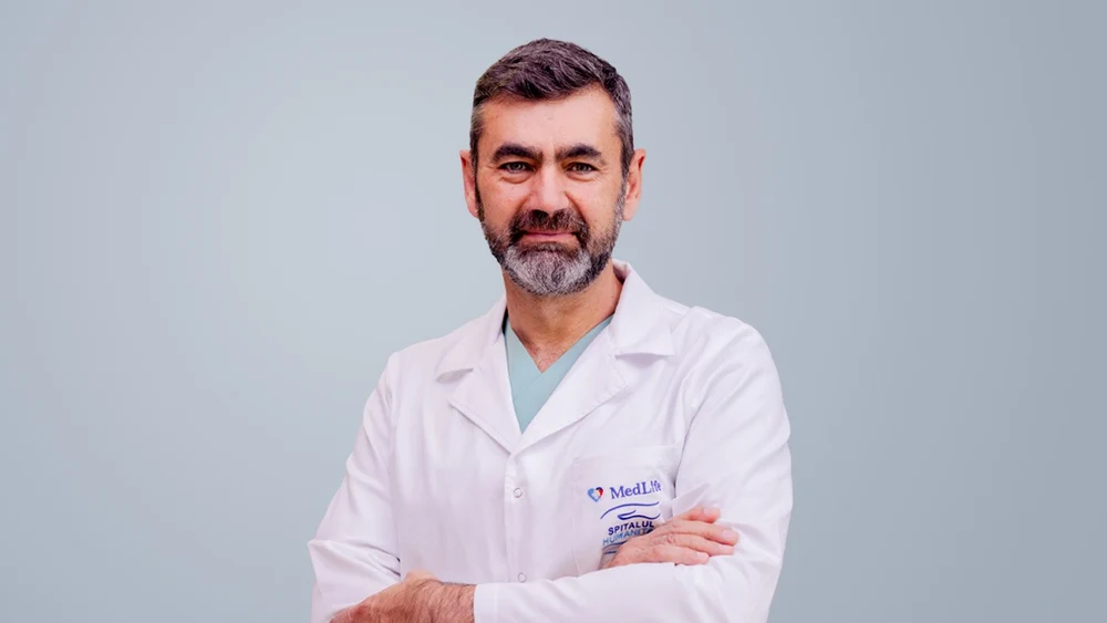 De la riscul de a-și pierde mâna la o viață nouă – povestea unei premiere medicale la MedLife Humanitas