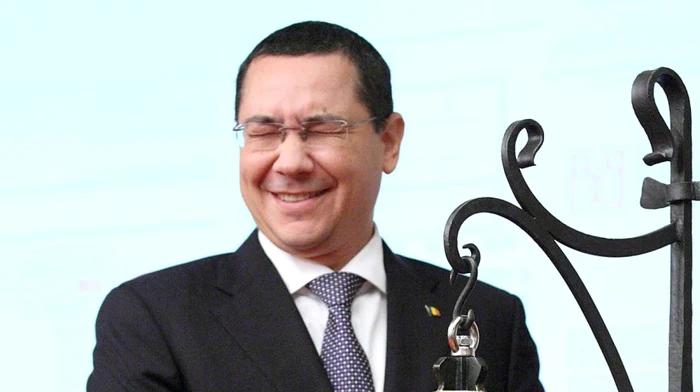 Victor Ponta nu minte ca să ascundă o realitate pe care nu o vede nimeni, ci ca să contrazică o realitate pe care o vede toată lumea FOTO Mediafax